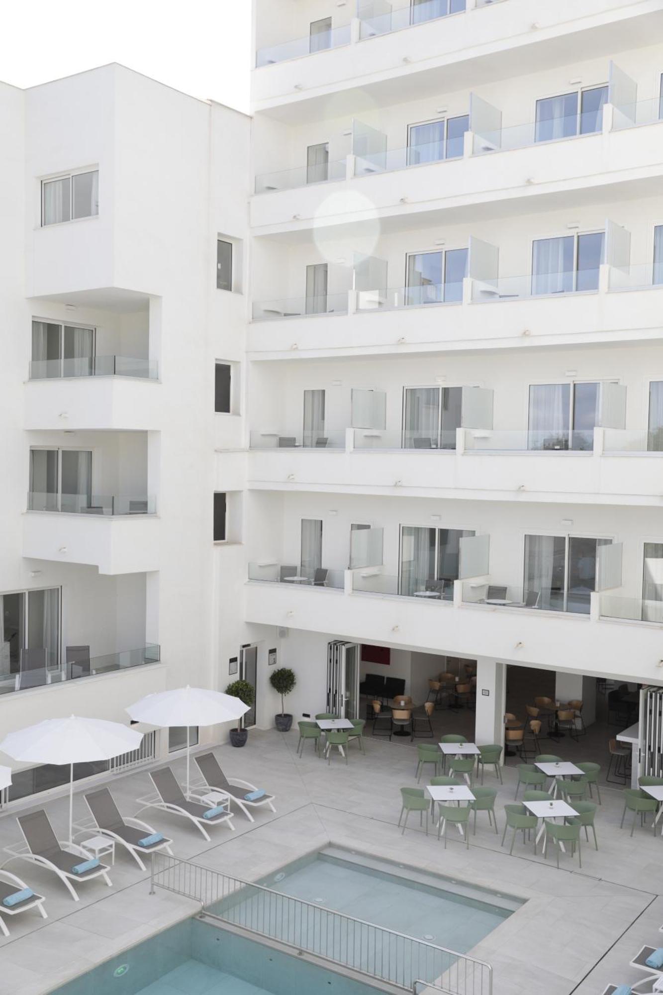 بورتو كريستو Aparthotel Marina Drach المظهر الخارجي الصورة